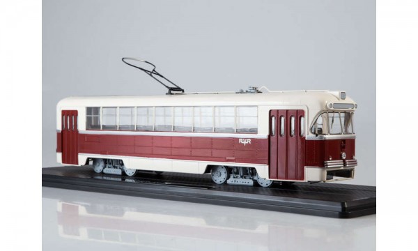 43 Straßenbahn RVZ-6M2