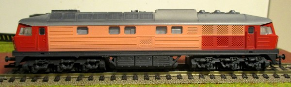 TT WIEMO EXCLUSIV Diesellok BR 132.404 DR Ep.4 mit Flickenlack und Betriebsspuren mit DCC-DIGITAL