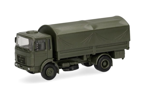 87 MAN F8 Planen-LKW 'BW' oliv
