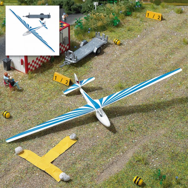 87 Segelflugzeug, blau